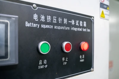 リチウム電池はどの危険物のカテゴリーに属しますか?
